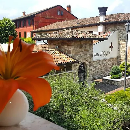 Purlilium Hotel 3*
