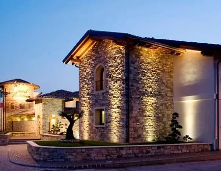 Purlilium Hotel